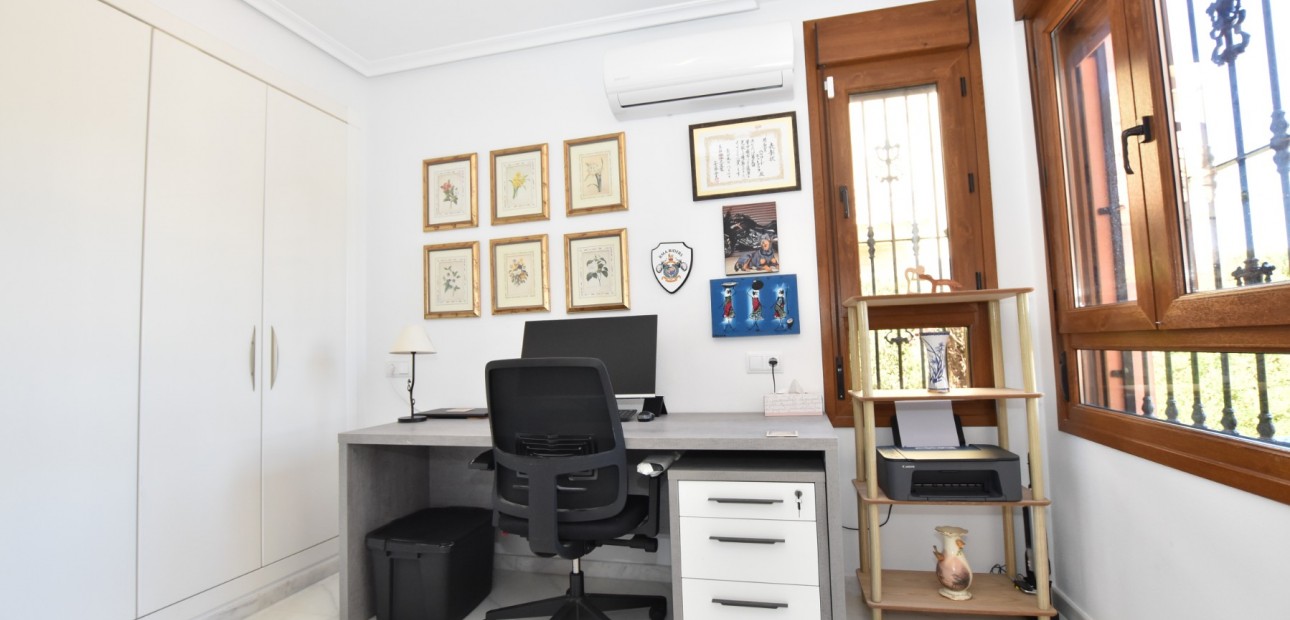 Venta - Detached Villa -
Algorfa - La Finca Golf Resort