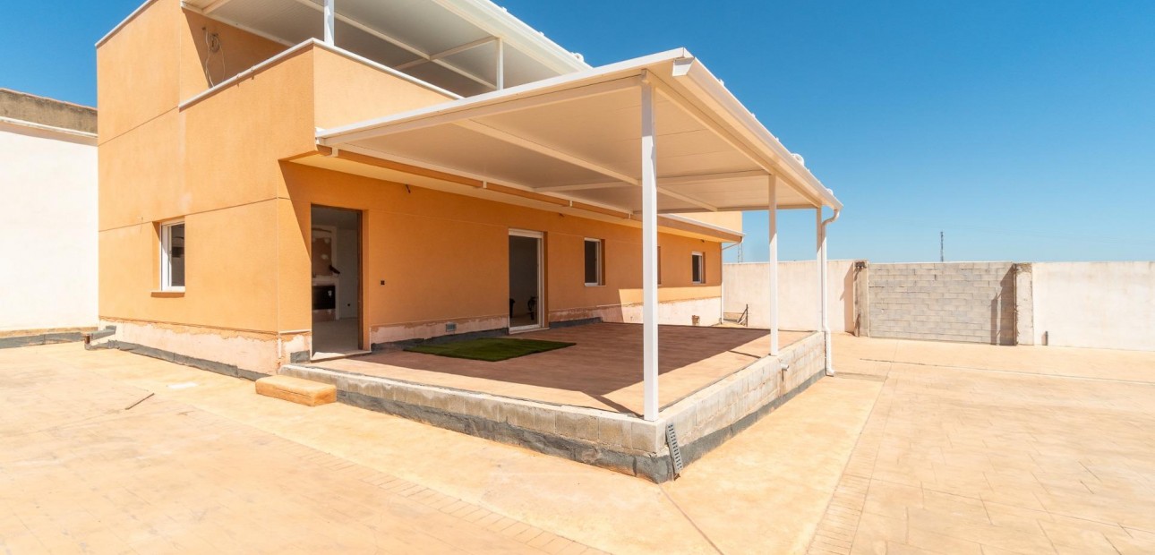 Venta - House -
San Miguel de Salinas - Torremendo