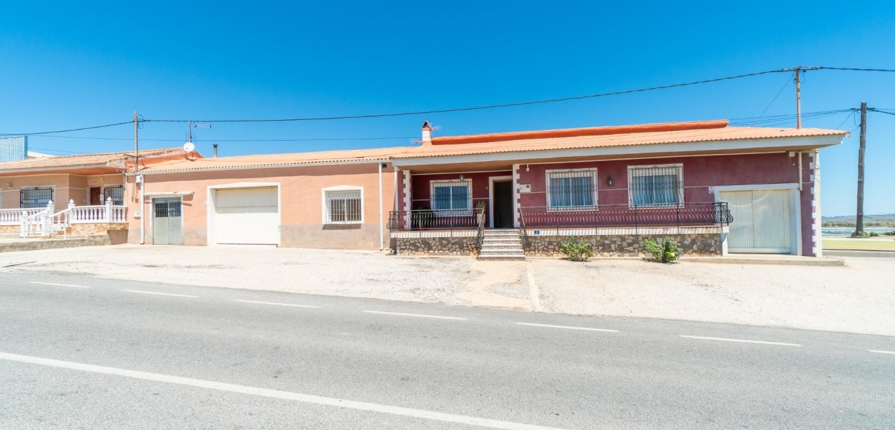 Venta - House -
San Miguel de Salinas - Torremendo