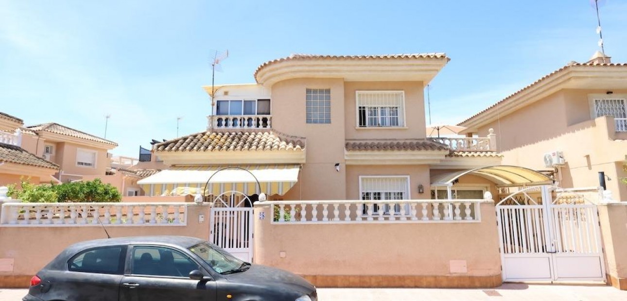 Herverkoop - Villa -
Torrevieja - Los Balcones - Los Altos del Edén