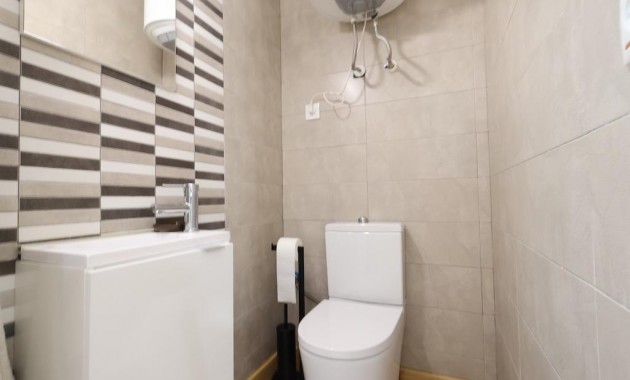 Herverkoop - duplex -
Orihuela Costa - La Zenia