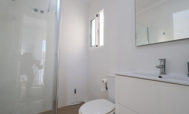 Herverkoop - duplex -
Orihuela Costa - La Zenia