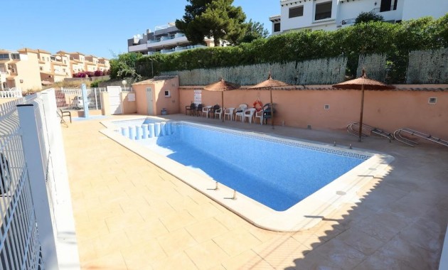 Herverkoop - duplex -
Orihuela Costa - La Zenia