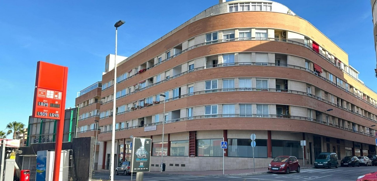 Herverkoop - Appartement / flat -
Torrevieja - Centro