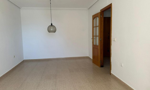 Herverkoop - Appartement / flat -
Torrevieja - Centro