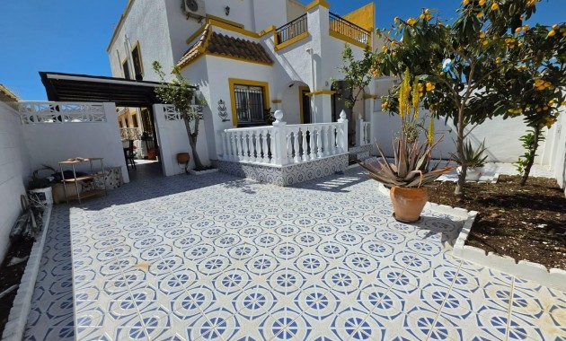 Herverkoop - Terraced house -
Torrevieja - Carrefour