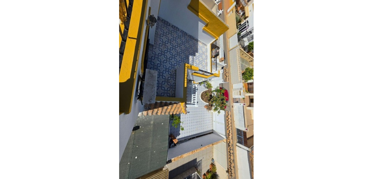 Herverkoop - Terraced house -
Torrevieja - Carrefour