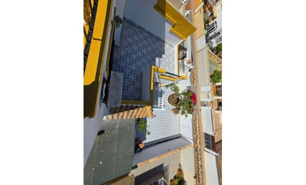 Herverkoop - Terraced house -
Torrevieja - Carrefour