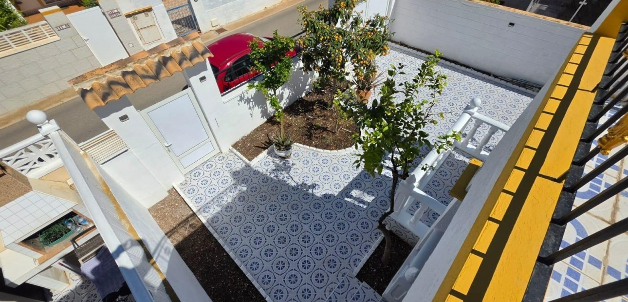 Herverkoop - Terraced house -
Torrevieja - Carrefour