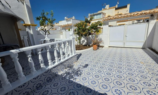 Herverkoop - Terraced house -
Torrevieja - Carrefour