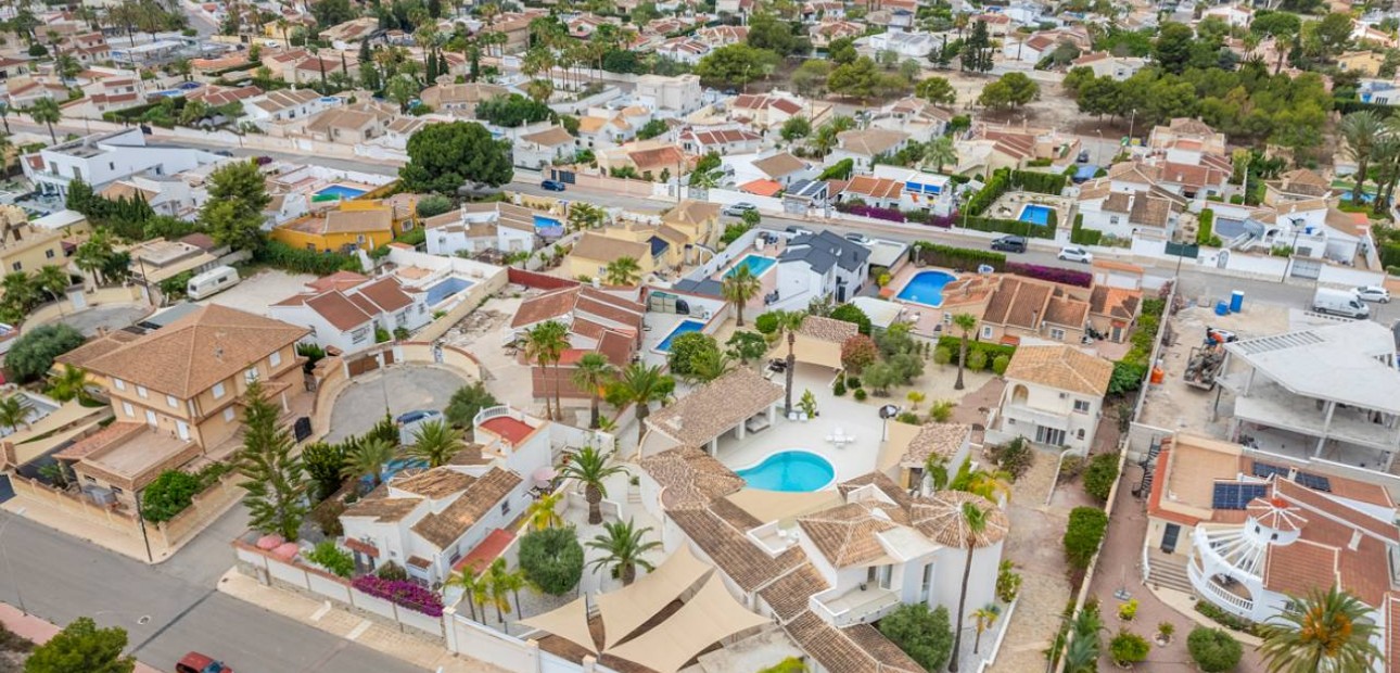 Herverkoop - Detached Villa -
Ciudad Quesada - Ciudad Quesada - Town