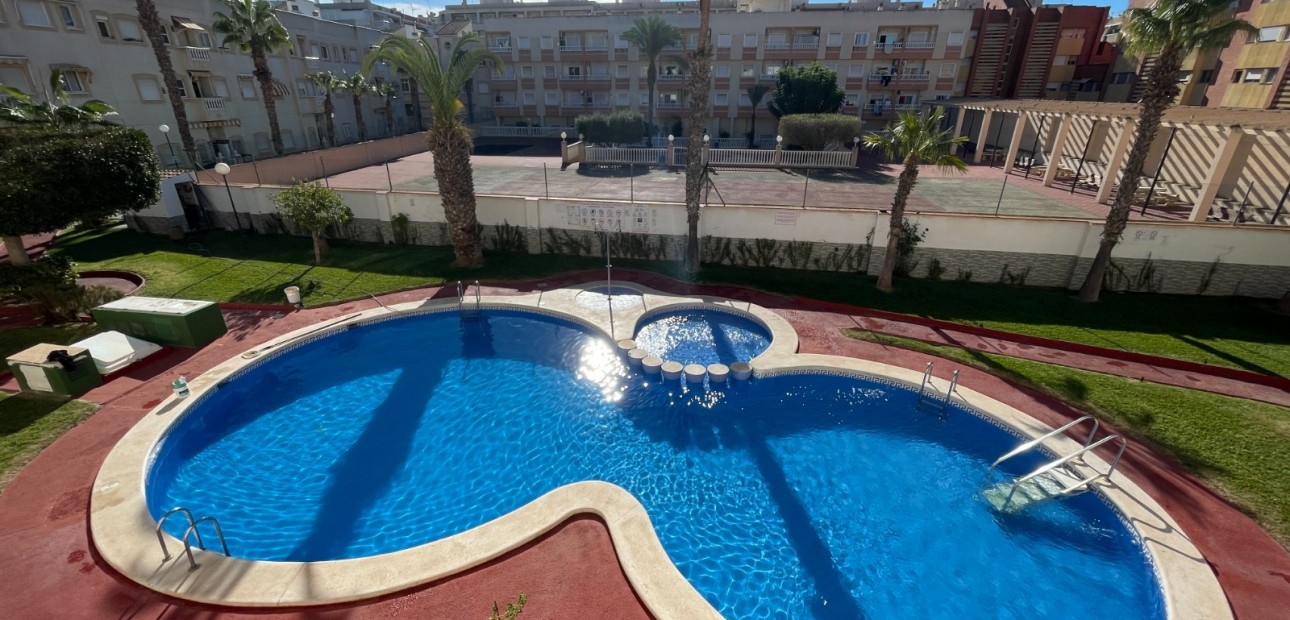 Herverkoop - Appartement / flat -
Torrevieja - Comunidad Valenciana
