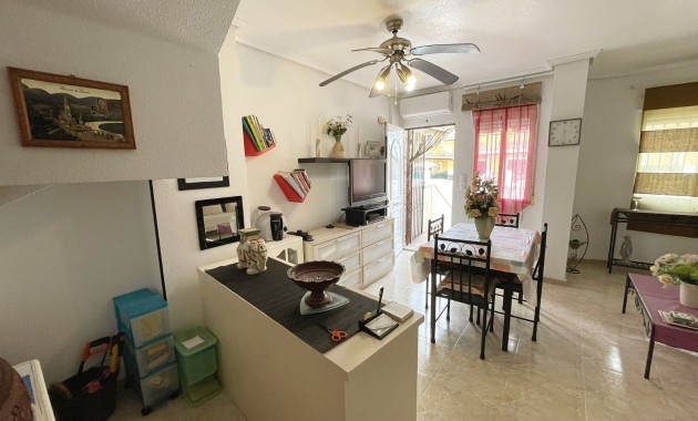 Herverkoop - Herenhuis -
Ciudad Quesada - Lo Marabu