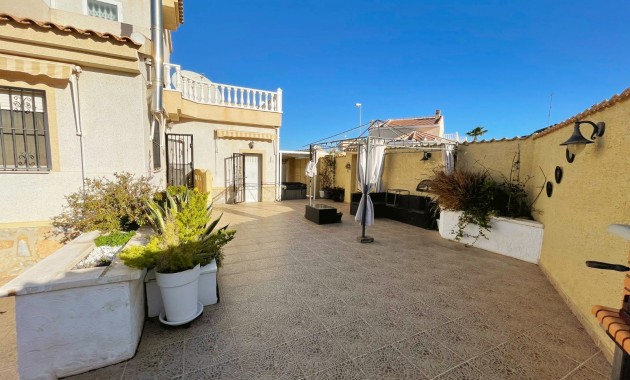 Herverkoop - Detached Villa -
Ciudad Quesada - Doña Pepa