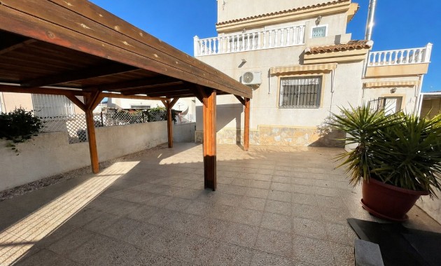 Herverkoop - Detached Villa -
Ciudad Quesada - Doña Pepa