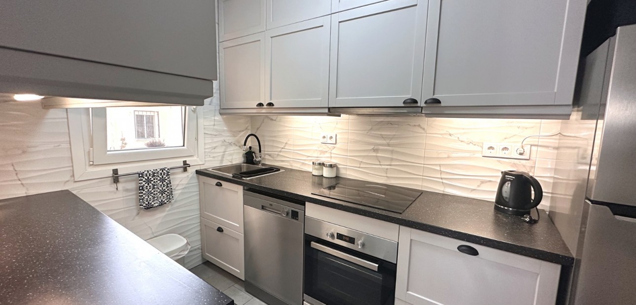Venta - Apartamento / piso -
Torrevieja - San Luis