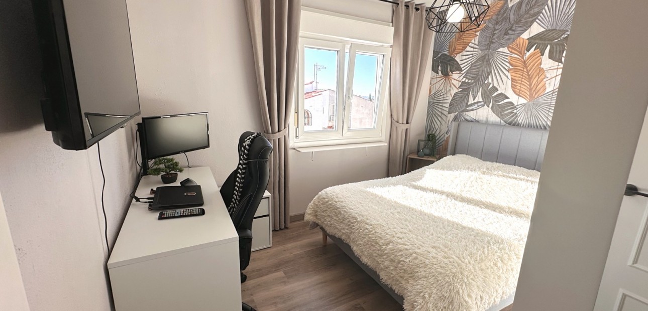 Venta - Apartamento / piso -
Torrevieja - San Luis