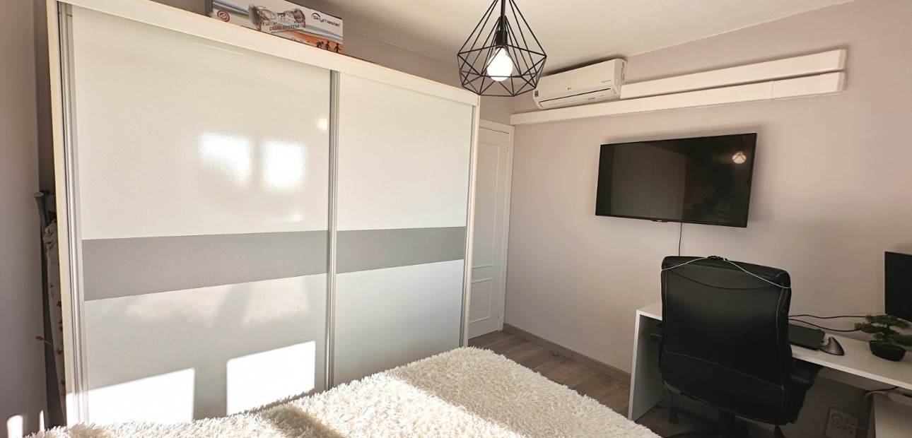 Venta - Apartamento / piso -
Torrevieja - San Luis