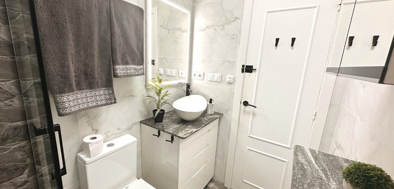 Venta - Apartamento / piso -
Torrevieja - San Luis