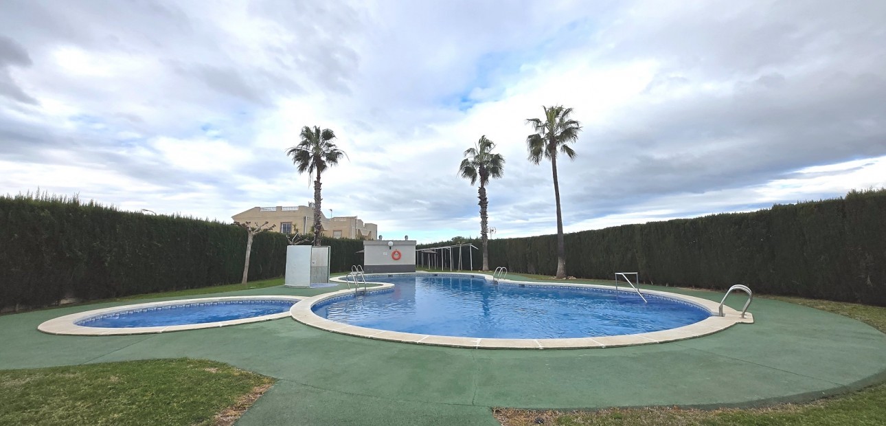 Venta - Apartamento / piso -
Torrevieja - San Luis