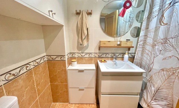 Herverkoop - Appartement / flat -
Almoradi - Almoradi - Town