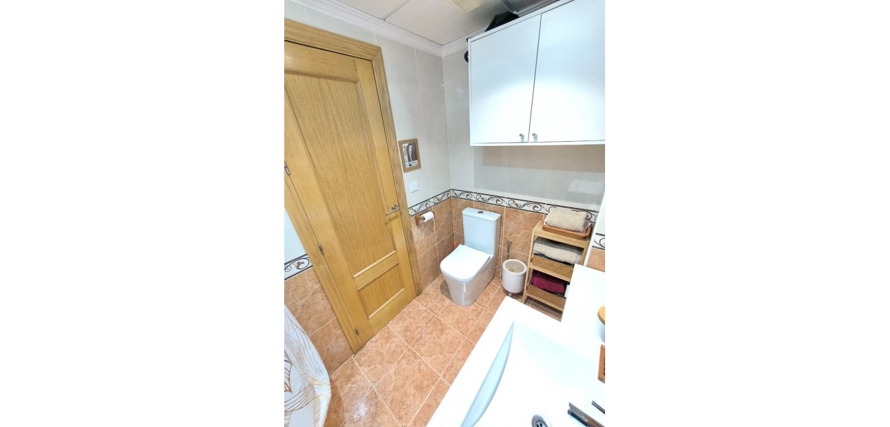 Herverkoop - Appartement / flat -
Almoradi - Almoradi - Town