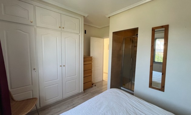 Herverkoop - Herenhuis -
Ciudad Quesada - La Marquesa Golf