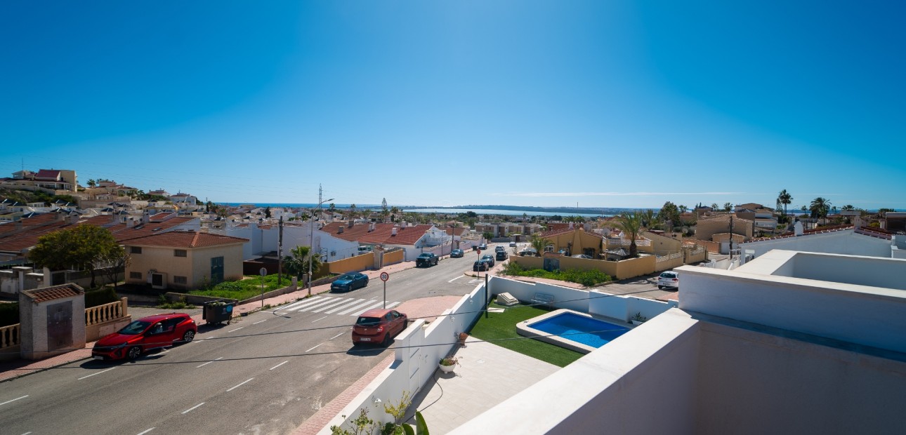 Herverkoop - Herenhuis -
Ciudad Quesada - Ciudad Quesada - Town