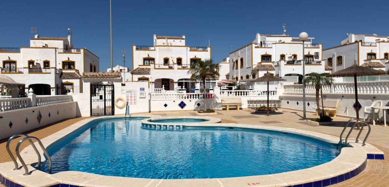 Sale - Detached Villa -
Vistabella