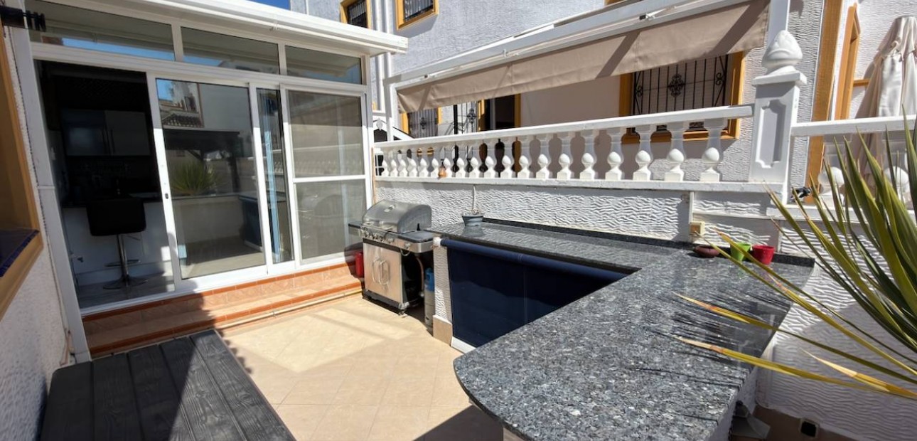 Sale - Detached Villa -
Vistabella