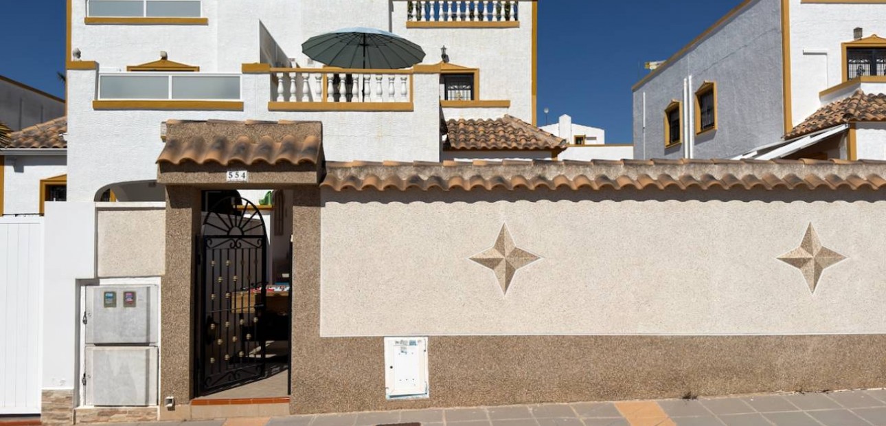 Sale - Detached Villa -
Vistabella