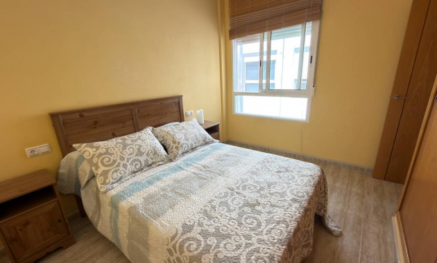 Herverkoop - Appartement / flat -
Almoradi - Almoradi - Town
