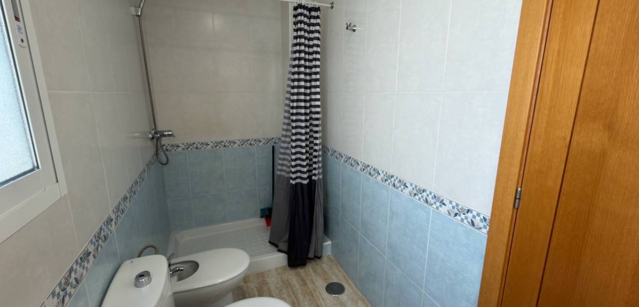 Herverkoop - Appartement / flat -
Almoradi - Almoradi - Town