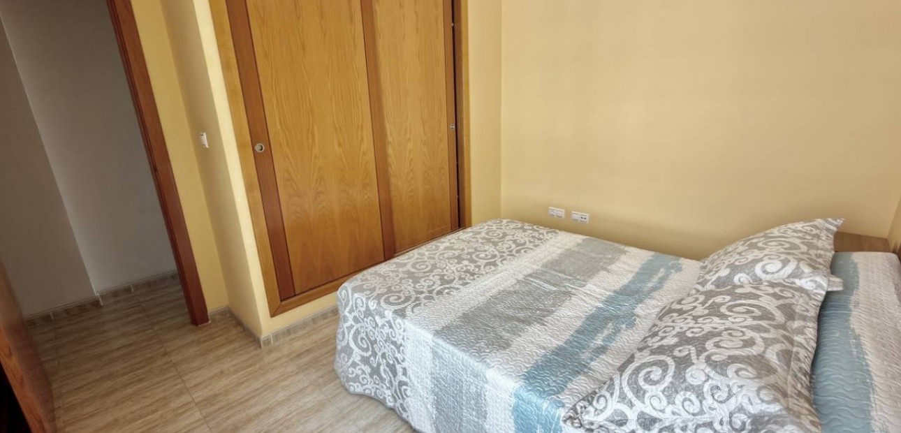 Herverkoop - Appartement / flat -
Almoradi - Almoradi - Town