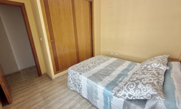 Herverkoop - Appartement / flat -
Almoradi - Almoradi - Town
