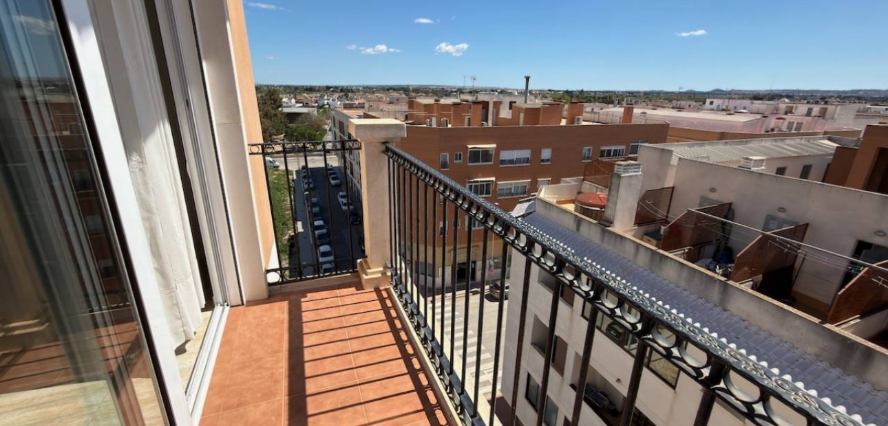 Herverkoop - Appartement / flat -
Almoradi - Almoradi - Town
