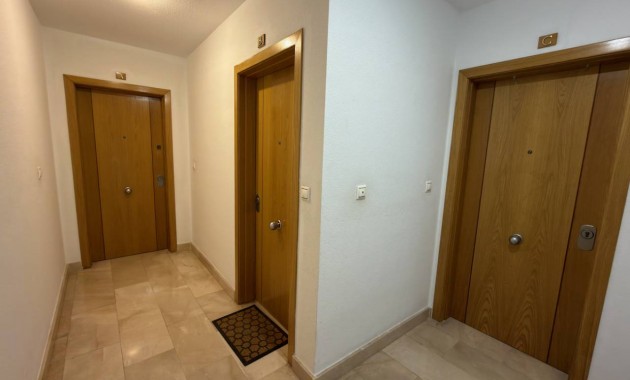 Herverkoop - Appartement / flat -
Almoradi - Almoradi - Town