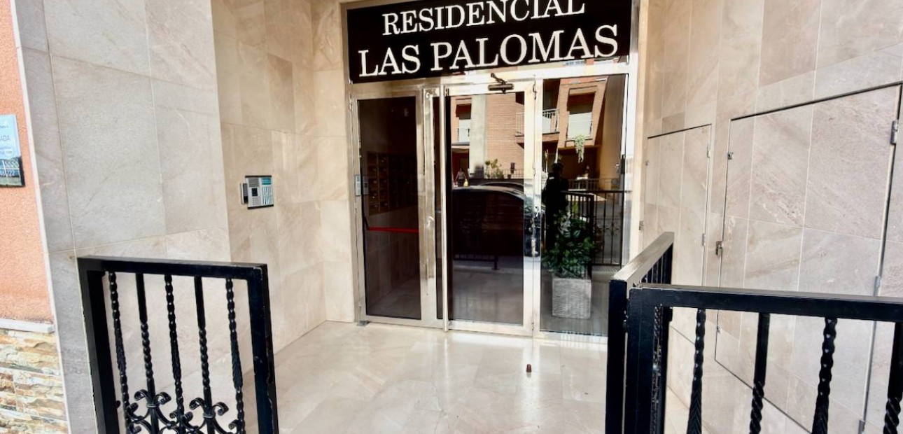 Herverkoop - Appartement / flat -
Almoradi - Almoradi - Town