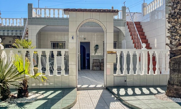 Herverkoop - Bungalow -
Torrevieja - Torreta Florida