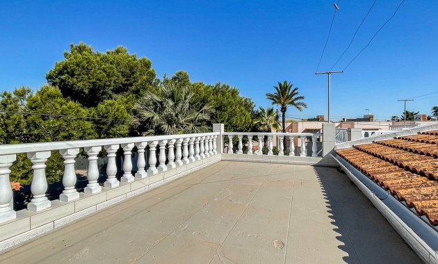 Herverkoop - Bungalow -
Torrevieja - Torreta Florida