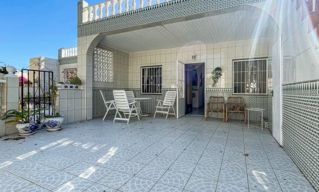 Herverkoop - Bungalow -
Torrevieja - Torreta Florida