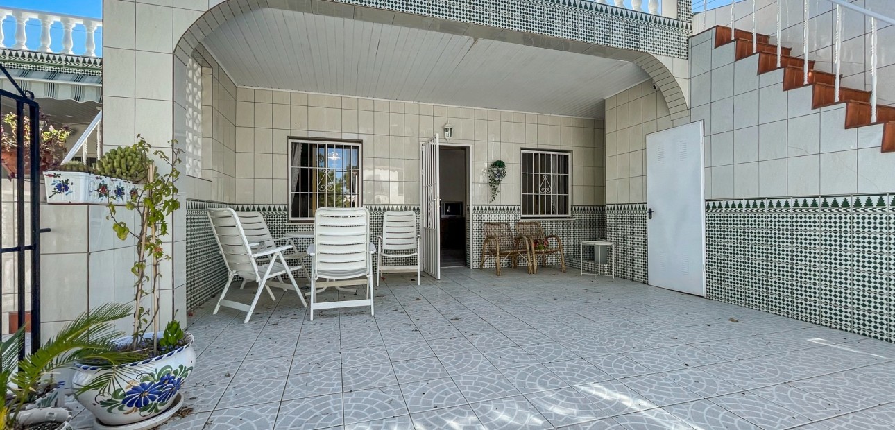 Herverkoop - Bungalow -
Torrevieja - Torreta Florida