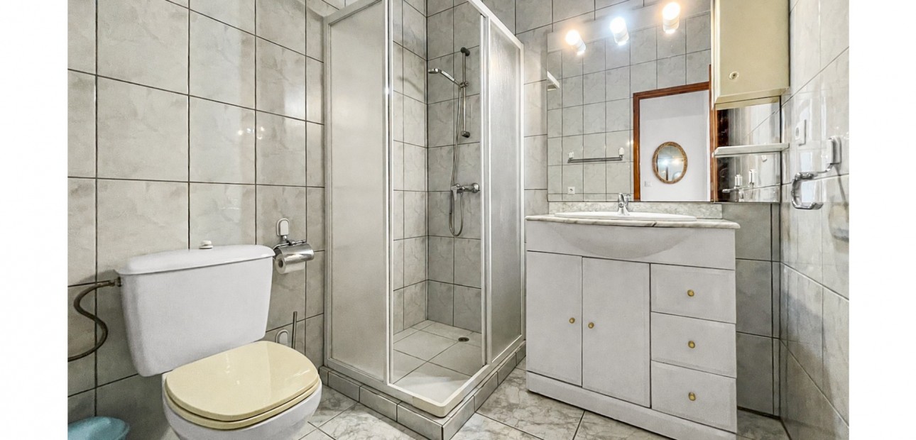 Herverkoop - Bungalow -
Torrevieja - Torreta Florida