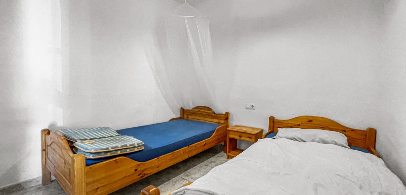 Herverkoop - Bungalow -
Torrevieja - Torreta Florida