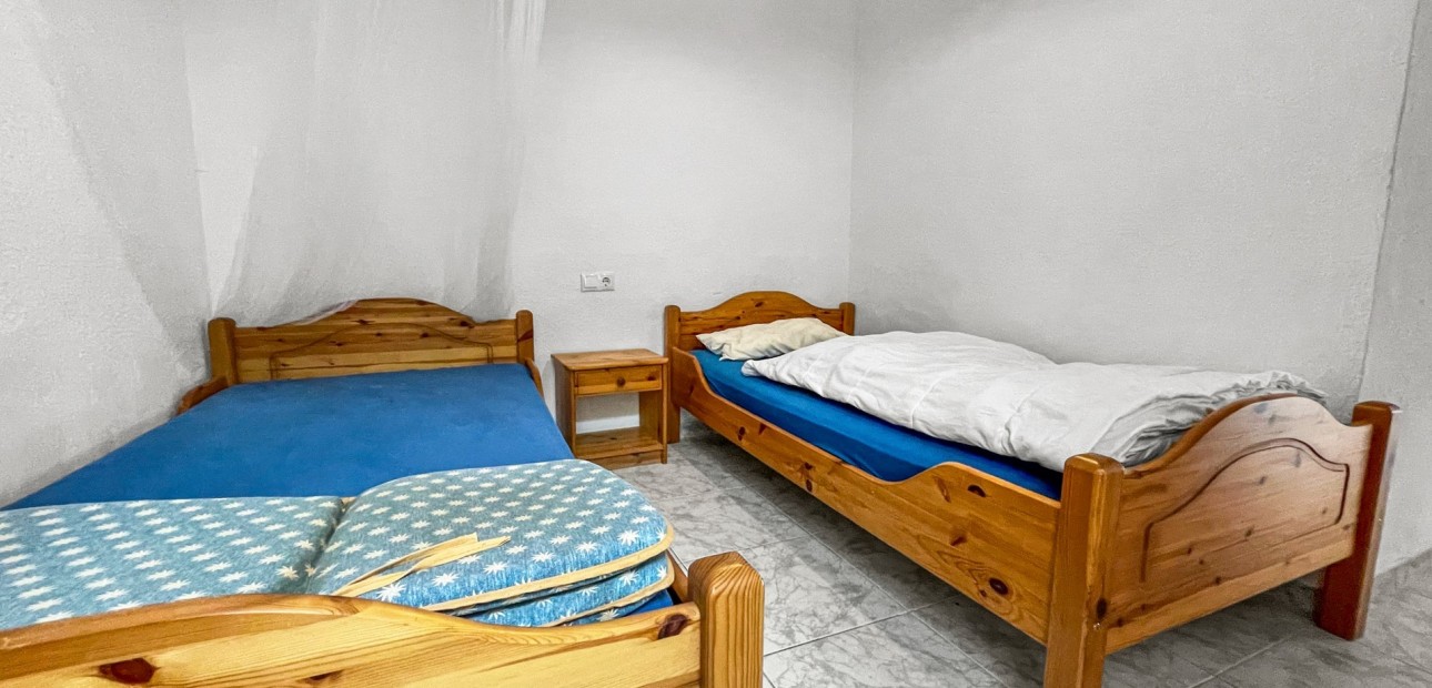 Herverkoop - Bungalow -
Torrevieja - Torreta Florida