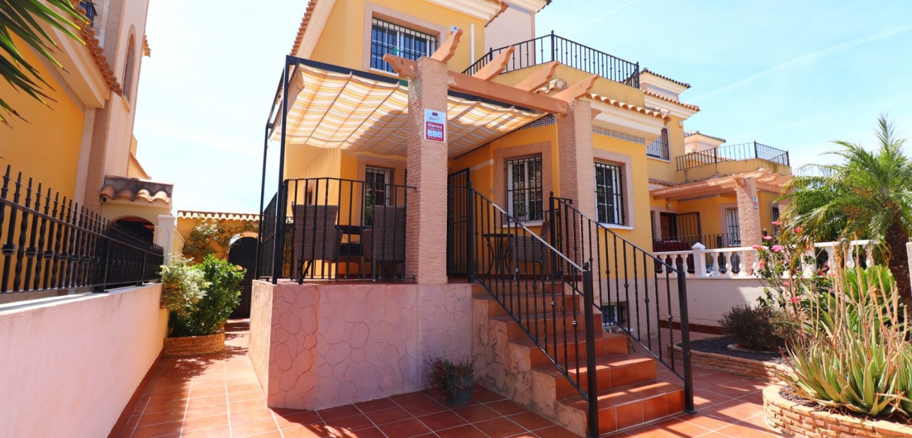 Herverkoop - Detached Villa -
Algorfa - Lo Crispin