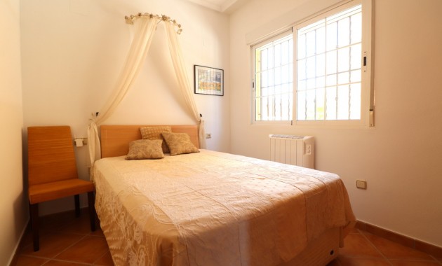 Herverkoop - Detached Villa -
Algorfa - Lo Crispin