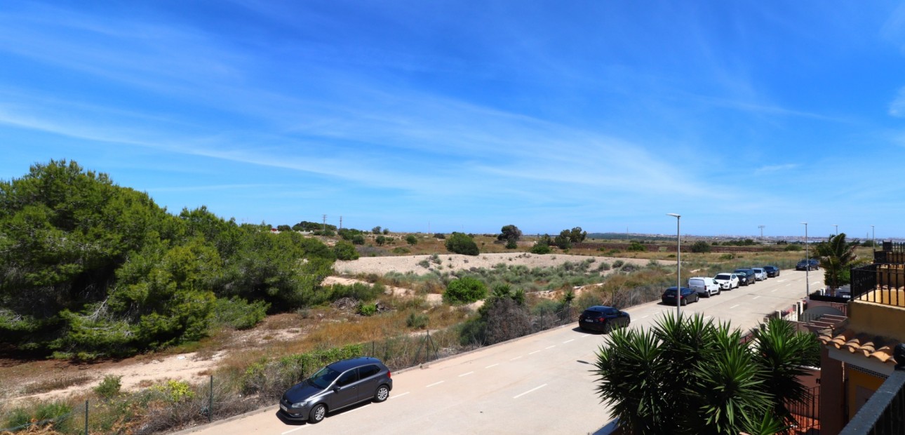 Herverkoop - Detached Villa -
Algorfa - Lo Crispin
