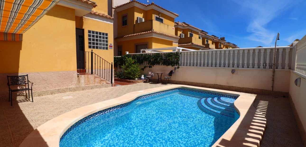 Herverkoop - Detached Villa -
Algorfa - Lo Crispin
