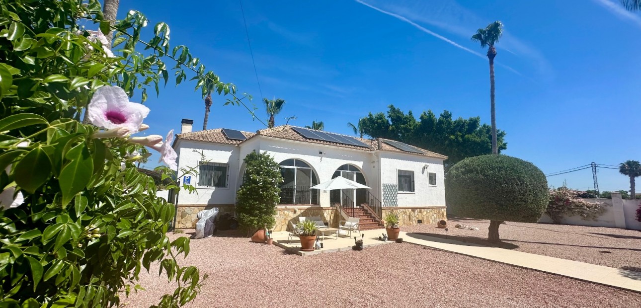 Herverkoop - Country Property -
Catral